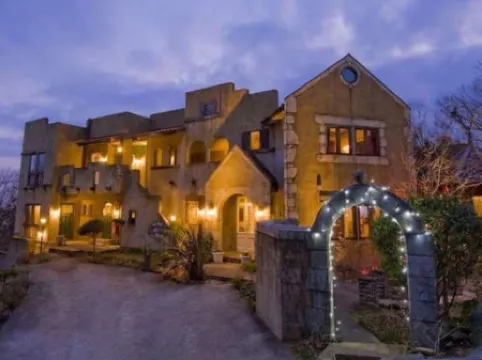 British Style Hotel Kaedean