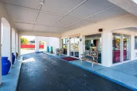 Motel 6 Round Rock, TX - 2-Star
