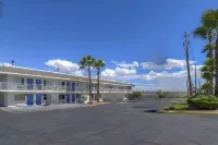 Motel 6 Las Vegas, NV - Boulder Highway Hotels near Goodwill Retail Store and Donation Center