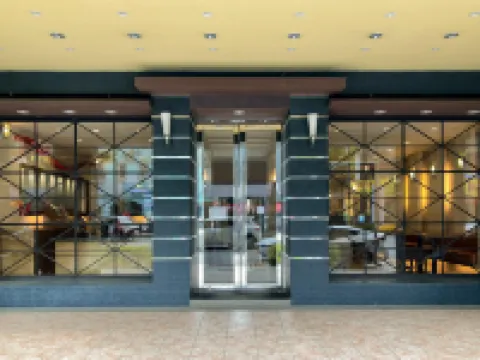 承攜行旅-高雄新崛江館