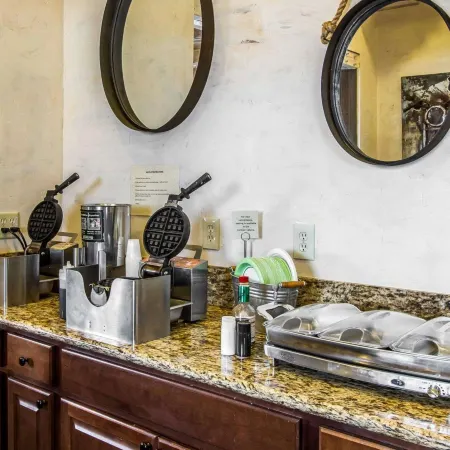 Rodeway Inn & Suites Williams Downtowner-Rte 66