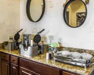 Rodeway Inn & Suites Williams Downtowner-Rte 66 - Breakfast
