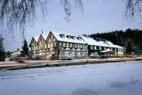 Lohmann's Romantik Hotel Gravenberg Отели в г. Золинген