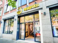 B&B HOTEL Kiel-Holstenbrücke Hotels near Ostseekai