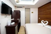 Emerald Island Hotel