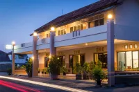 Hotel Ledetadu Các khách sạn ở Central Kupang