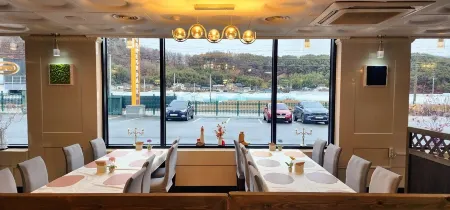 Pocheon Park Hotel Отели рядом с достопримечательностью «Deoseuta»