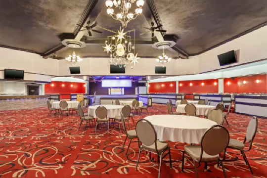 Best Western Plus Mirage Hotel  Resort