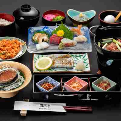 割烹旅館西山 Dining/Meeting Rooms