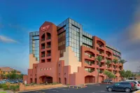 Drury Inn & Suites Phoenix Airport Hotels in South Mountain