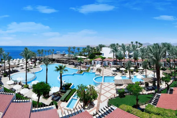 JAZ Fanara Resort pool and grounds in Sharm El Sheikh