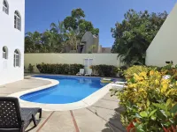 Sun & Sea - Costambar Beachside Apartment with Pool - Kolam Renang