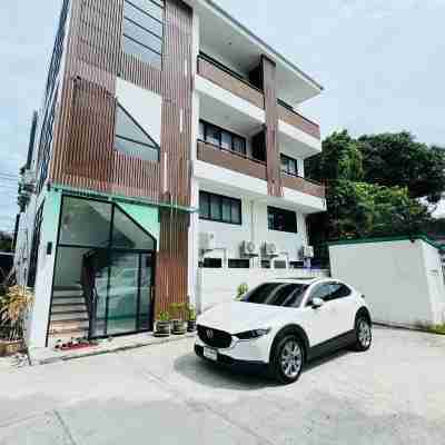 Rockstar Beach Apartments Hotel Exterior