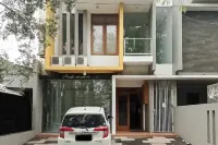 Aimer Guest House Syariah Mitra RedDoorz Hotel dekat Dermaga1 Ferry Eksekutif Pelabuhan Merak