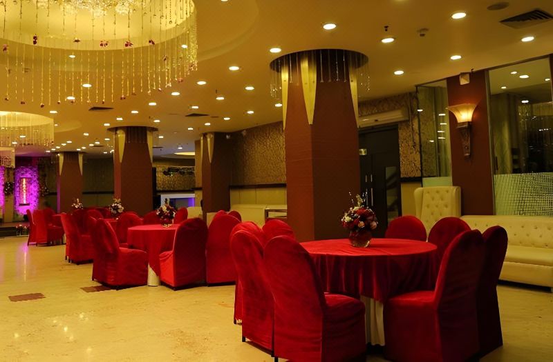 Hotel Signature Grand photo 2