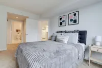 Sensational 1 Bedroom Condo at Ballston Place with Gym