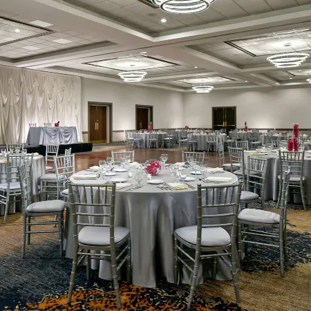 Renaissance Chicago Glenview Suites Hotel