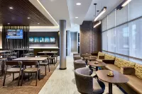 克里夫蘭獨立村SpringHill Suites酒店 - 早餐