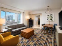 Embassy Suites by Hilton Atlanta Buckhead Các khách sạn gần Trung tâm mua sắm Lenox Square
