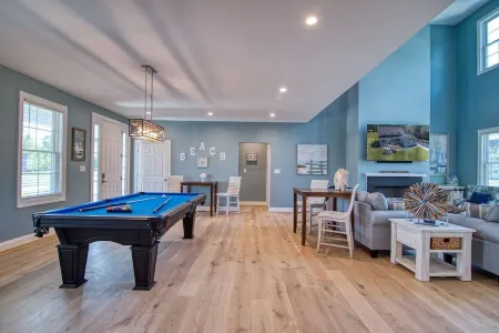 Cape Charles Golf Home in Bay Creek - Palmer & Nicklaus Courses + Private Beach Отели в г. Кейп Чарльз