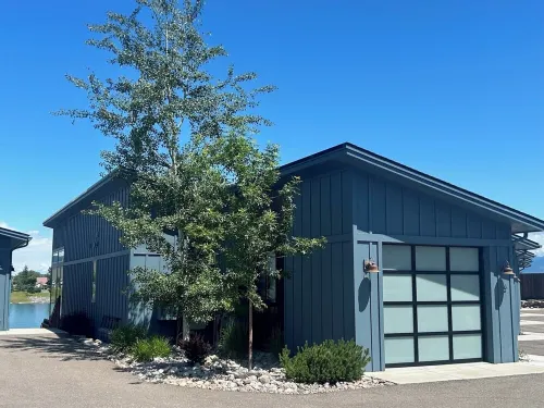 New! 3-bedroom lake-front condo on Flathead Lake Hotels in Polson