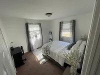 Charming Ranch in Quiet Neighborhood Hotels in Springfield Township