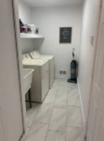 4BR Colonial Home Executive or Family Rental Hotels in Rochester Hills