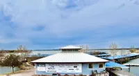 Caballo Bay at Horseshoe Bay | Sylish Retreat with Stunning Lake LBJ Views, Pool - Homestays