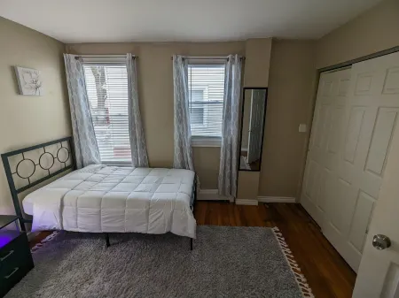 Spacious Providence Place rental near the mall.  Close to downtown Providence.