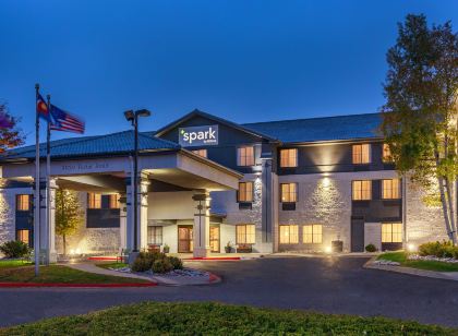 Spark by Hilton Denver International Airport