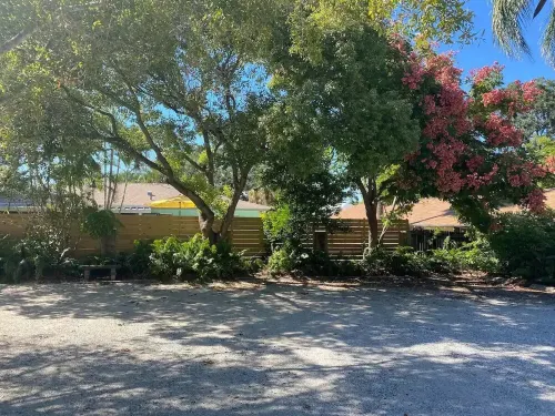 Charming Bungalow Downtown