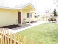 Flagstaff Country Mountain Getaway, Pet Friendly & Family Friendly!