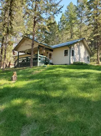 Secluded Montana home on five acres