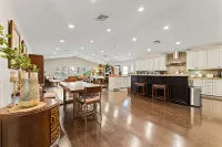 Cozy 4-Bedroom House with Hardwood Flooring