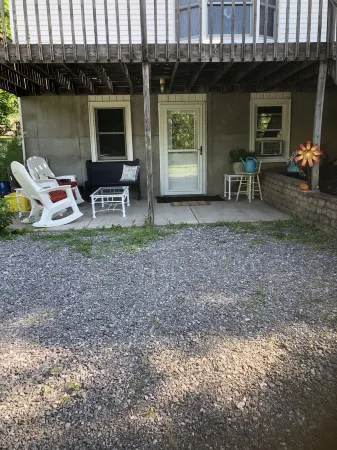 Neat and Nifty1 bedroom apartment in Lancaster Отели в г. Ланкастер