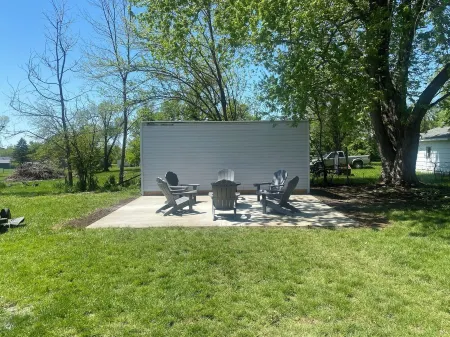 Worthington Dr Sw acreage Отели в г. Сидар-Рапидс