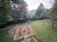 Large Resort Cabin with Breathtaking Mountain Views + Firepit Hotels in Sky Valley