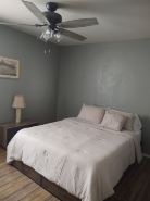 Cozy Weekend Getaway! Enjoy many things in the surrounding area!