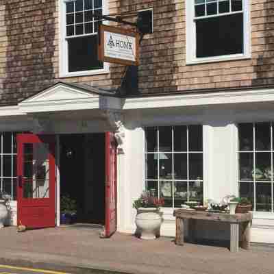 Walking Distance To Shops, Restaurants And  Footbridge Hotel Exterior