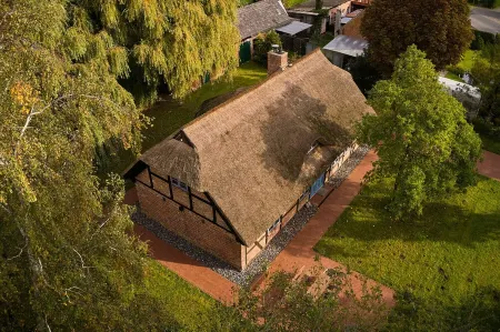 Thatched roof fisherman's house - Vorpommersche Boddenlandschaft National Park - Baltic Sea
