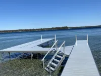 BEAUTIFUL LAKE FRONT NEWLY RENOVATED COTTAGE 2021 Hotels in Gerrish Township