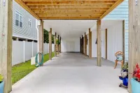 Townhouse a block from beach, Ocean facing, EZ Access elevator, Covered parking! - 4つ星