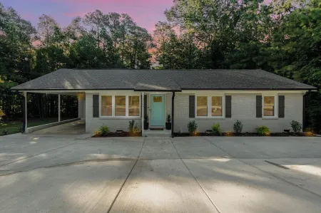 Southern Charm, 3 King Bedrooms, Central Отели рядом с достопримечательностью «Aspen Center»