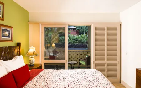 Oceanview #101 at Hana Kai Maui - 1 Bedroom Corner Unit, Amazing View! Отели рядом с достопримечательностью «Хамоа Бич»