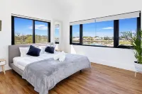 Two-Storey with Marina Views Hotels near Port Geographe Marina