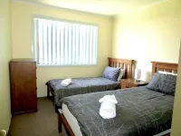 'Avalon' - Small group or family getaway