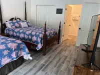 3 Full Baths Less 2 Miles to White Sand Beach Sleep 12 People