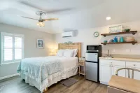 Super Sweet Studio Steps To The Beach!