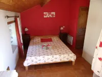 Charming cottage la FENIERE in quiet area, 105m², 3 ch, heated swimming pool Hotéis em Joyeuse