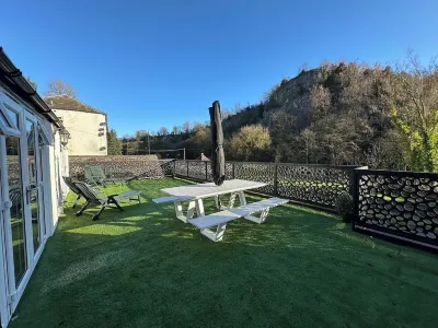 Delightful House in the Heart of the Matlocks! Hotels near Matlock Bath